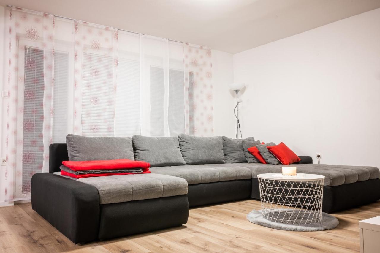 Apartma Tia 2 Apartment